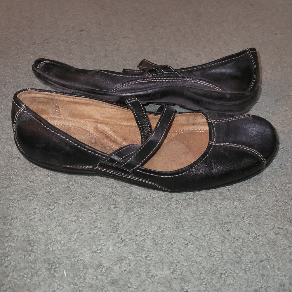 Naturalizer 8 - Picture 2 of 8